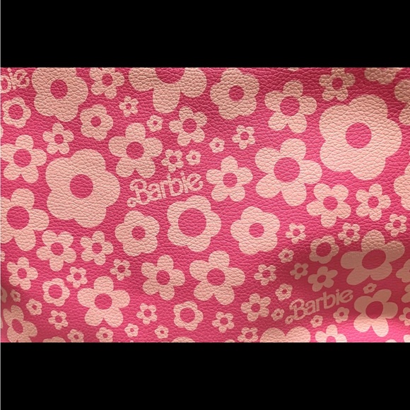 NWOT Barbie Pink Floral Cosmetic Bag - Picture 3 of 10